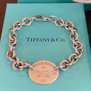 AUTH Tiffany & Co Silver Oval Tag Bracelet